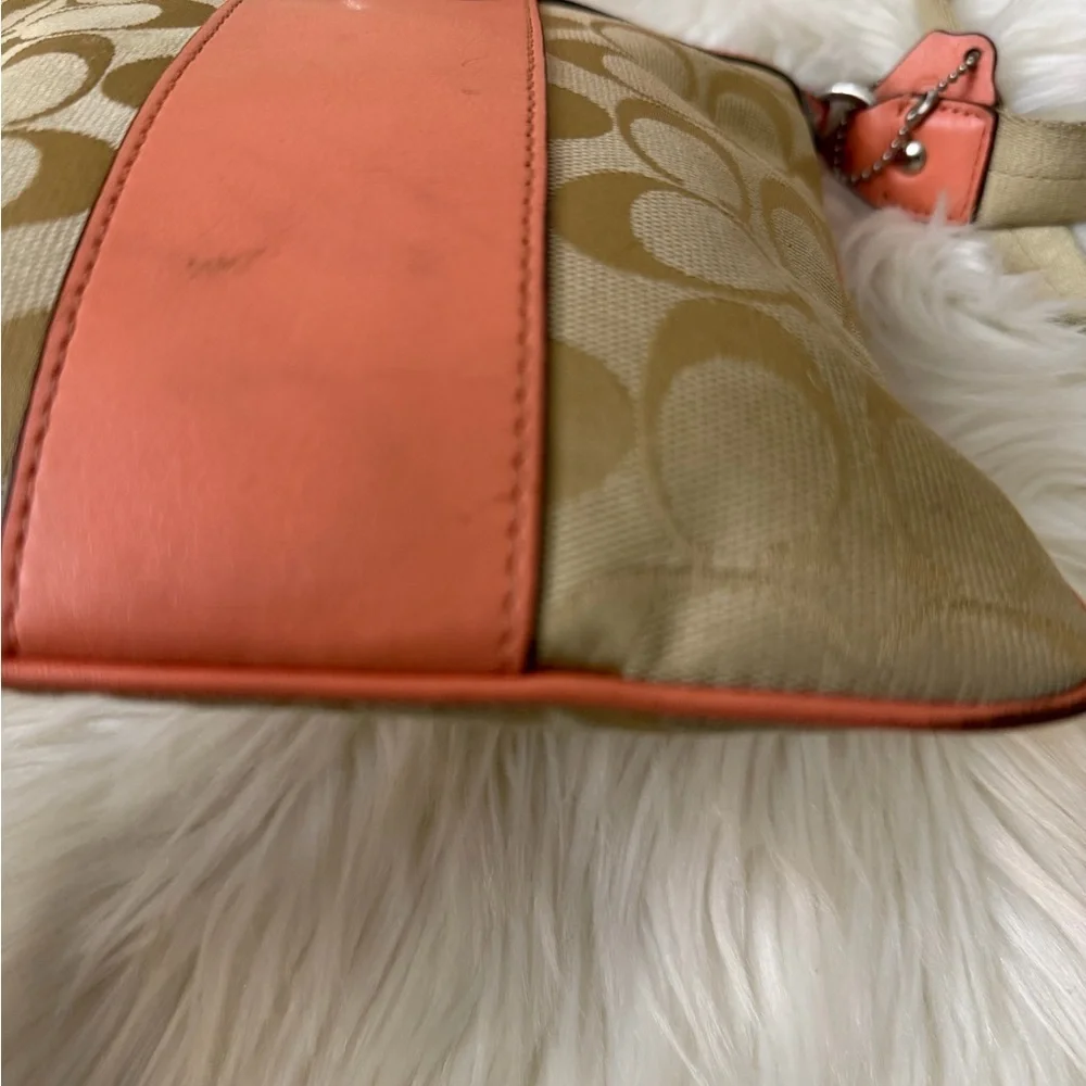 Coach elegant crossbody